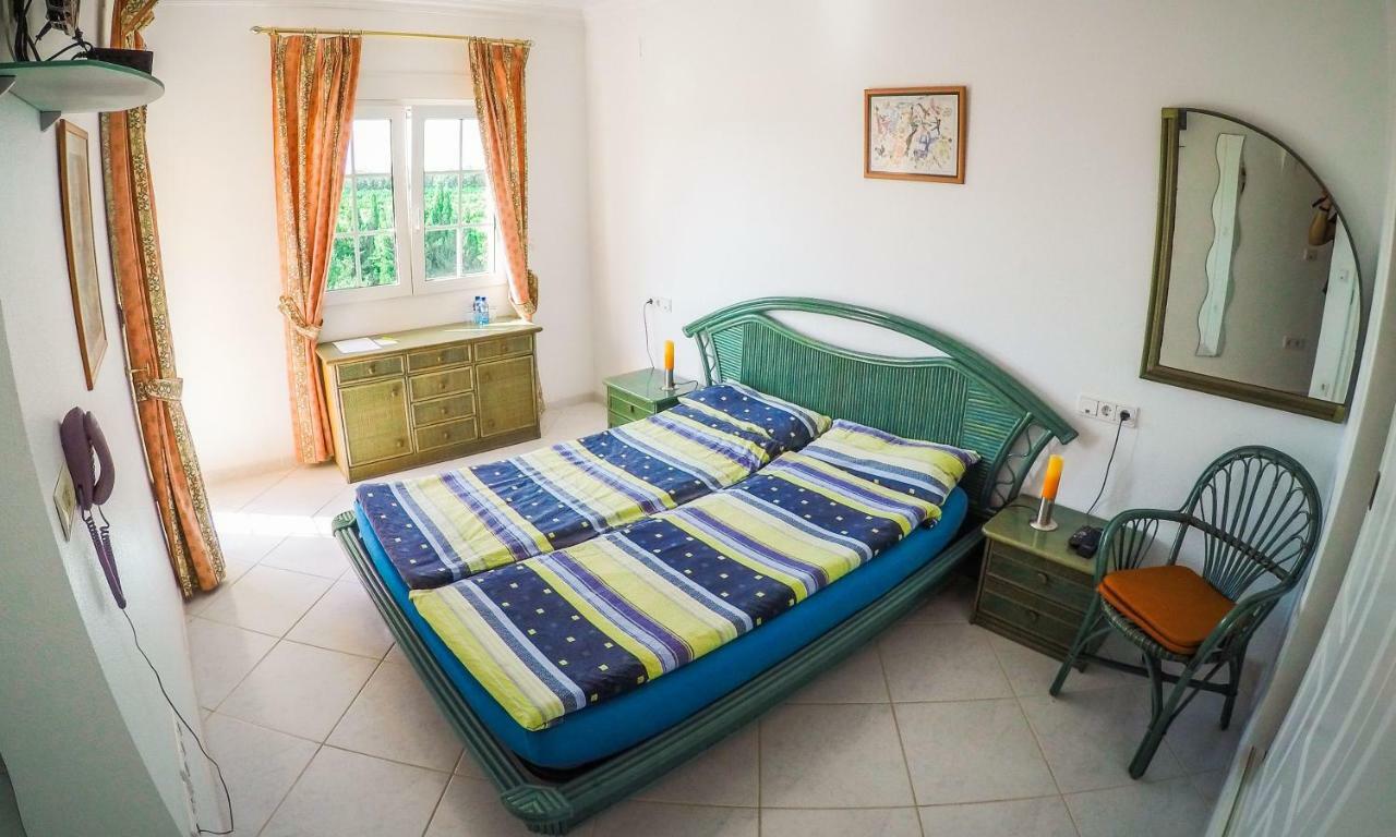 Pension Los Caballos Els Poblets Bagian luar foto